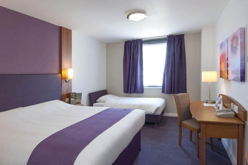 Premier Inn Leicester Fosse Park Exterior photo