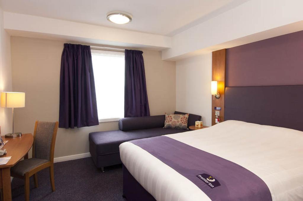 Premier Inn Leicester Fosse Park Exterior photo