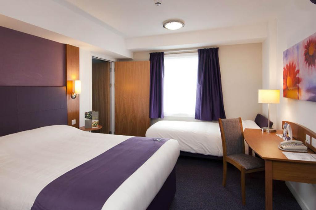 Premier Inn Leicester Fosse Park Exterior photo