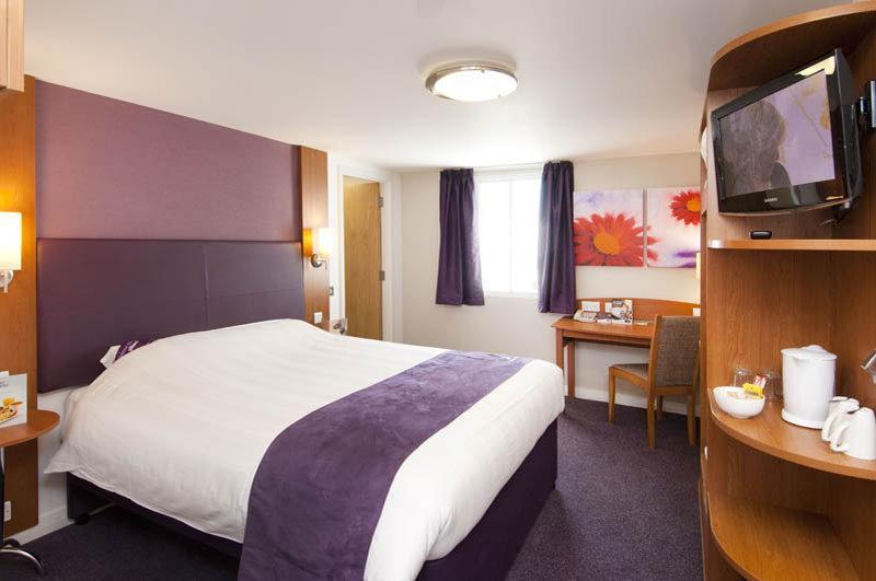 Premier Inn Leicester Fosse Park Exterior photo